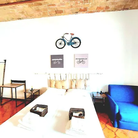 Trastevere In Bike - Con Wi-fi E Ac * רומא